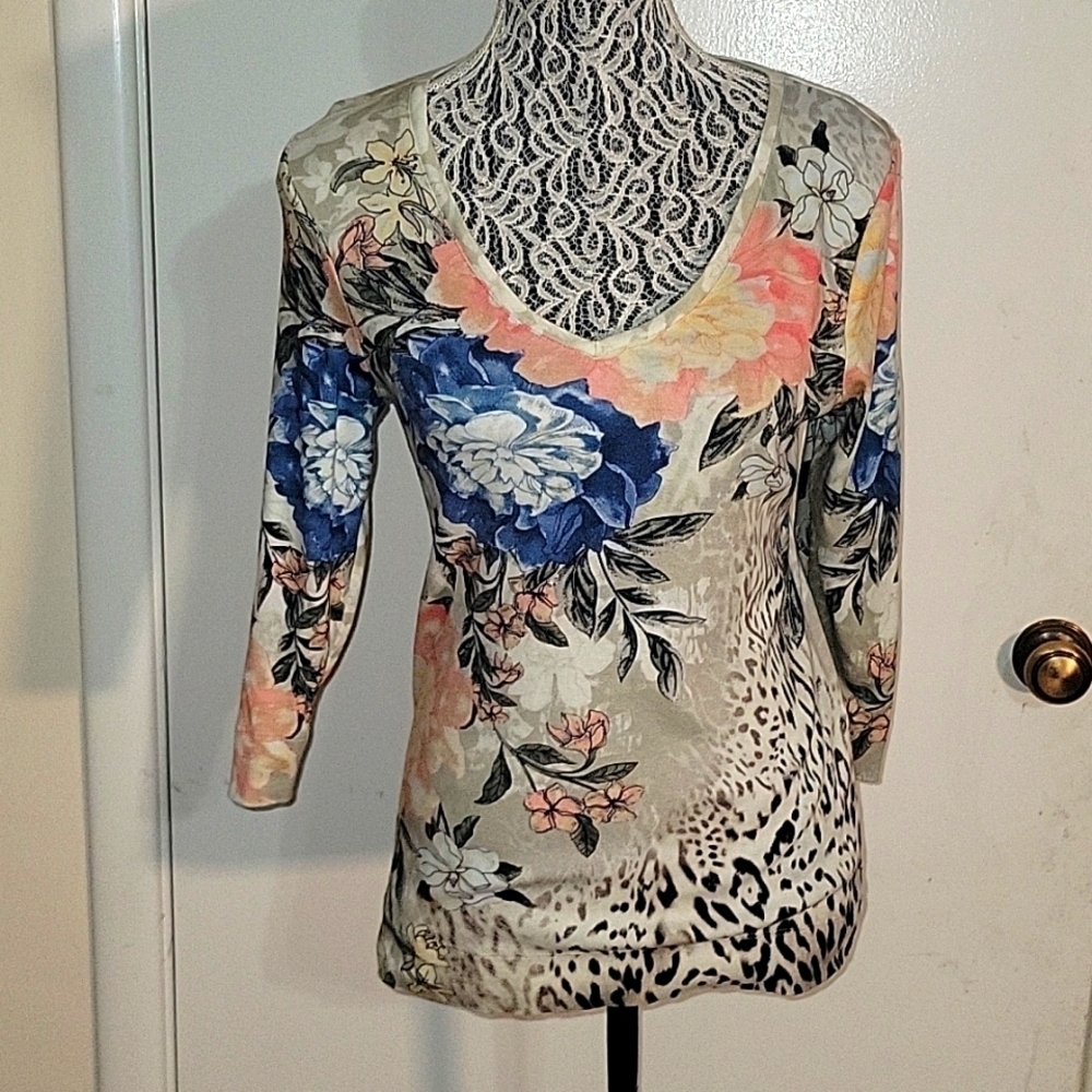 CHICO'S Mixed Media Multicolor Casual Top Blouse Sz 0 Contemporary Relaxed beach